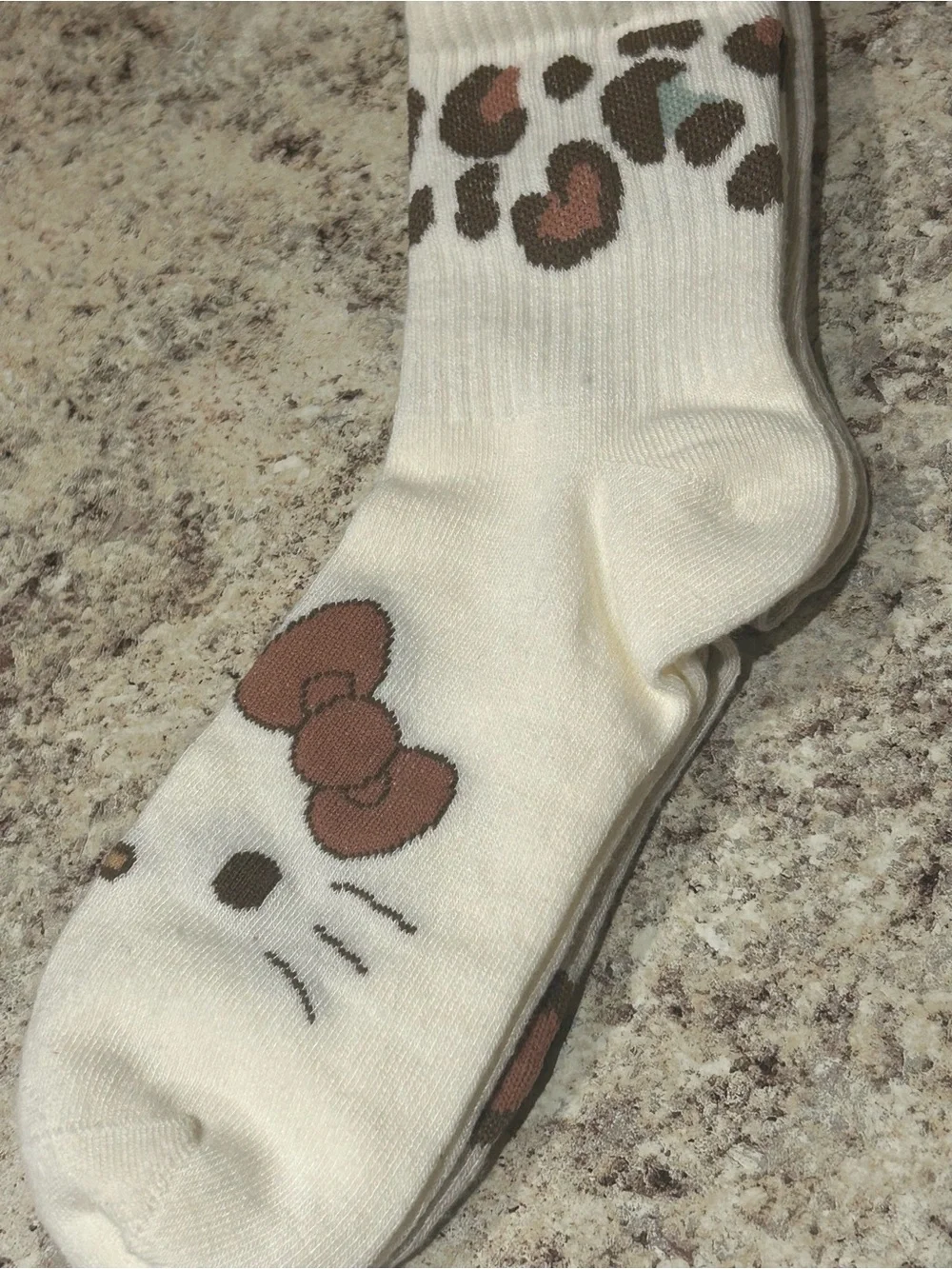 4 Pack Hello Kitty Women’s Socks Shoe Size 4-10  NWT